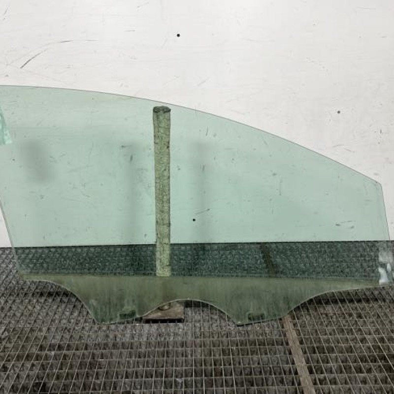 Vitre avant gauche SEAT ALTEA Photo n°4