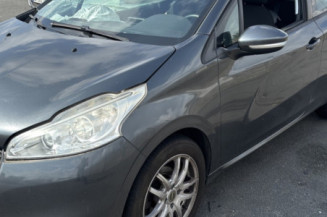 PEUGEOT 208 1 PHASE 1 1.2 VTI - 12V Photo n°1
