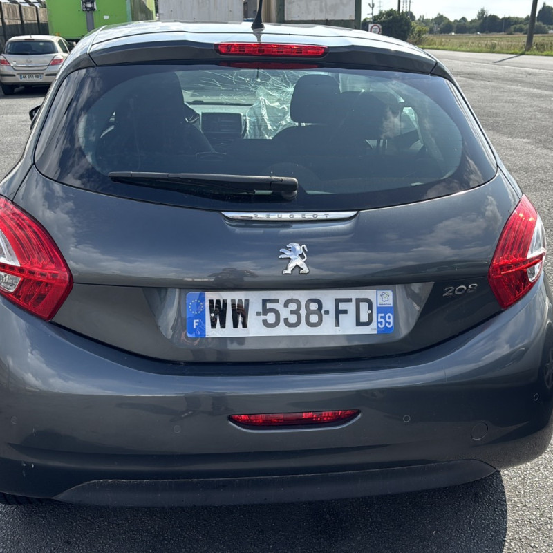 PEUGEOT 208 1 PHASE 1 1.2 VTI - 12V Photo n°5