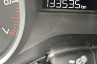 PEUGEOT 208 1 PHASE 1 1.2 VTI - 12V