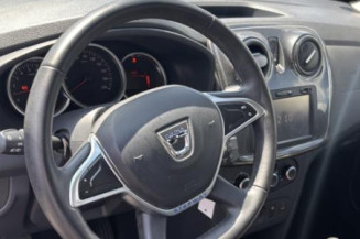 Attache ceinture arriere centrale DACIA SANDERO 2