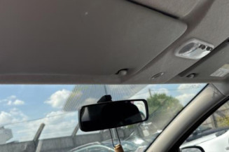 Attache ceinture arriere centrale DACIA SANDERO 2