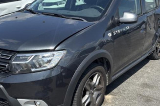 Pare choc avant DACIA SANDERO 2 Photo n°1
