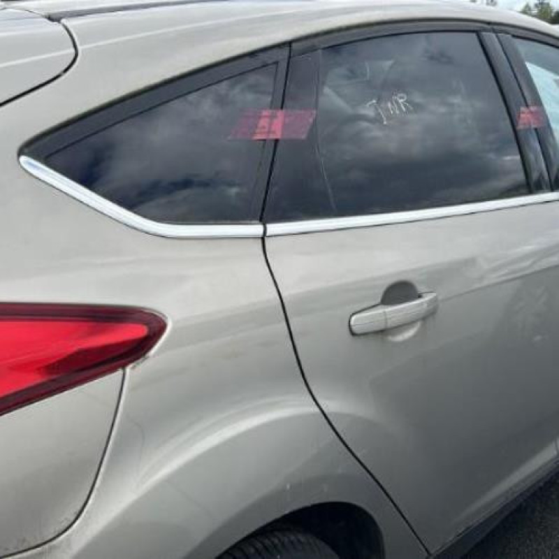 Moteur FORD FOCUS 3 Photo n°19