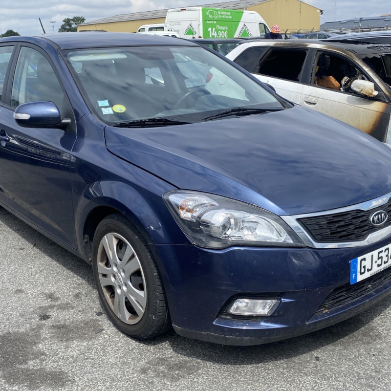 KIA PRO-CEED 1 PHASE 2 1.6 CRDI - 16V TURBO Photo n°2