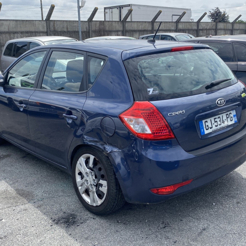 KIA PRO-CEED 1 PHASE 2 1.6 CRDI - 16V TURBO Photo n°4