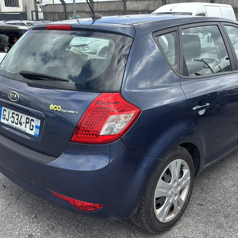 KIA PRO-CEED 1 PHASE 2 1.6 CRDI - 16V TURBO Photo n°14