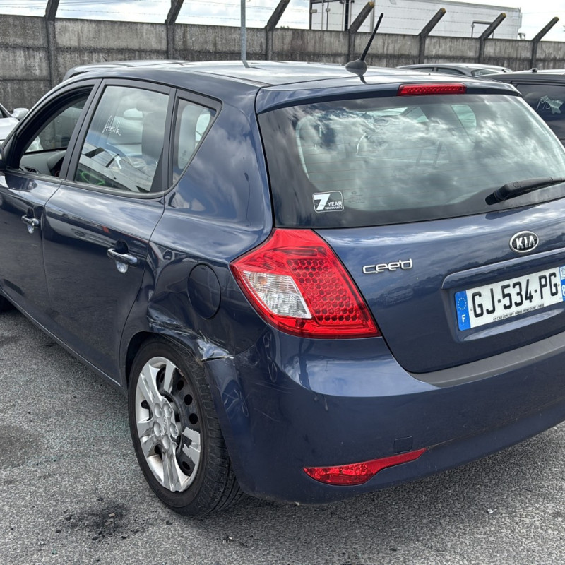 KIA PRO-CEED 1 PHASE 2 1.6 CRDI - 16V TURBO Photo n°15