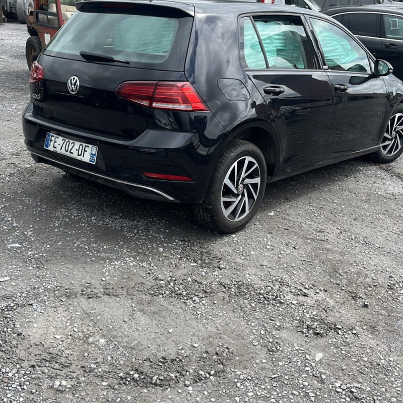 VOLKSWAGEN GOLF 7 PHASE 2 1.0 TSI - 12V TURBO Photo n°3