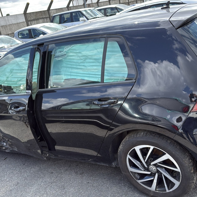 VOLKSWAGEN GOLF 7 PHASE 2 1.0 TSI - 12V TURBO Photo n°19