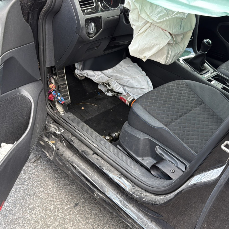 VOLKSWAGEN GOLF 7 PHASE 2 1.0 TSI - 12V TURBO Photo n°24