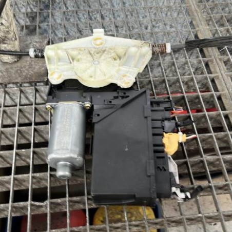 Leve vitre electrique avant droit AUDI A4 2