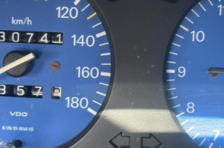 Retroviseur interieur PEUGEOT 106