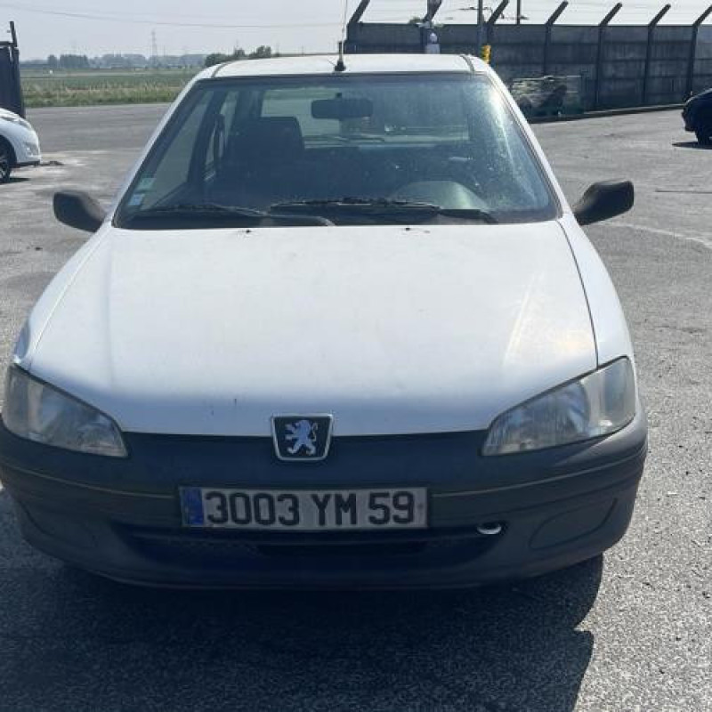 Retroviseur interieur PEUGEOT 106 Photo n°7