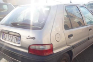 Vitre arriere droit CITROEN SAXO Photo n°1