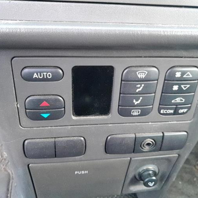 Bouton de warning SAAB 9.3 1 Photo n°3