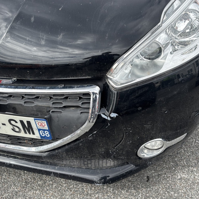 PEUGEOT 208 1 PHASE 2 1.6 THP - 16V TURBO Photo n°22