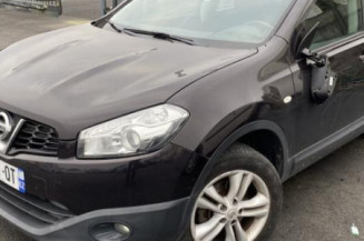 Pretensionneur de ceinture avant gauche NISSAN QASHQAI 1