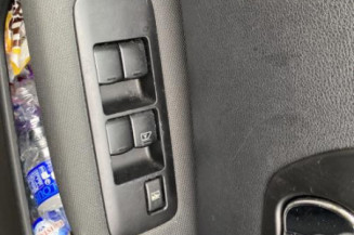 Pretensionneur de ceinture avant gauche NISSAN QASHQAI 1