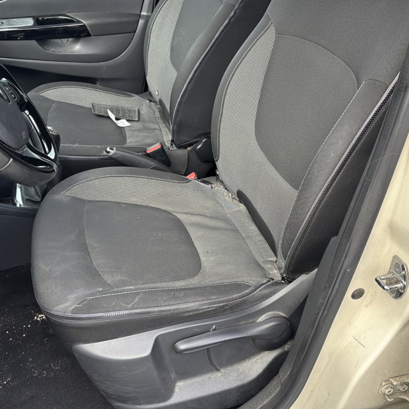 RENAULT CAPTUR 1 PHASE 1 1.5 DCI - 8V TURBO Photo n°12