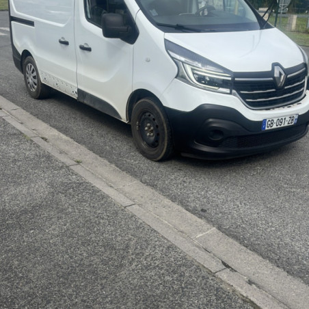 RENAULT TRAFIC 3 COURT PHASE 2 2.0 BLUE DCI - 16V TURBO