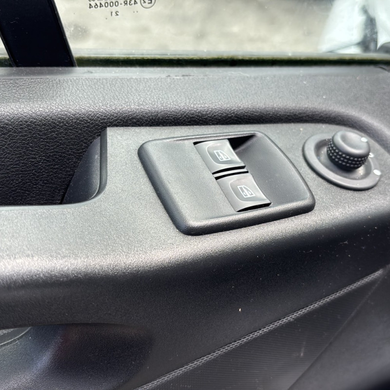 RENAULT TRAFIC 3 COURT PHASE 2 2.0 BLUE DCI - 16V TURBO Photo n°22