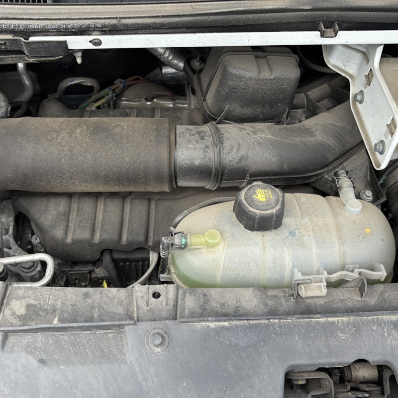 RENAULT TRAFIC 3 COURT PHASE 2 2.0 BLUE DCI - 16V TURBO Photo n°35