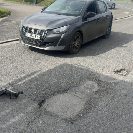 PEUGEOT 208 2 1.5 BLUE HDI - 16V TURBO Photo n°1