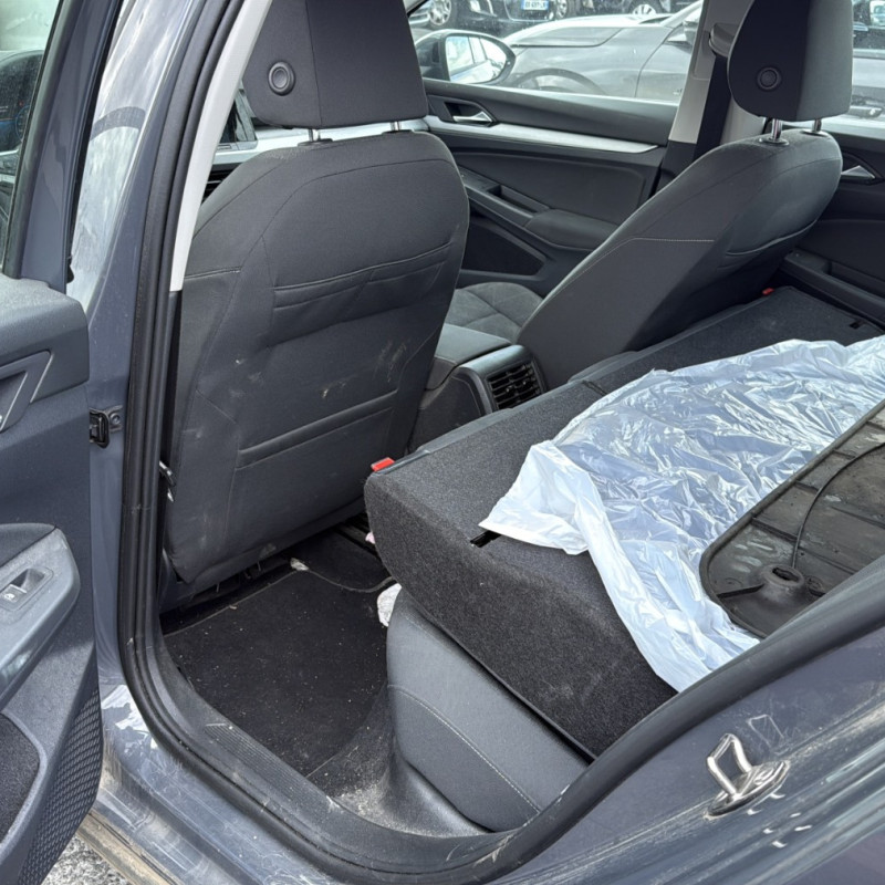 VOLKSWAGEN GOLF 8 2.0 TDI - 16V TURBO Photo n°16