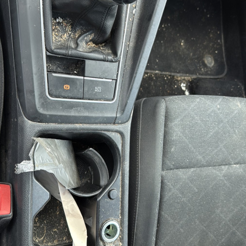 VOLKSWAGEN GOLF 8 2.0 TDI - 16V TURBO Photo n°22