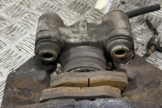 Etrier avant droit (freinage) PEUGEOT 205