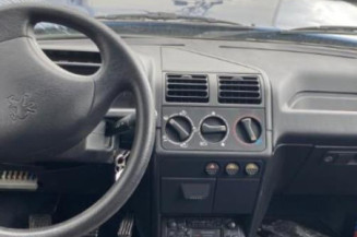Etrier avant droit (freinage) PEUGEOT 205