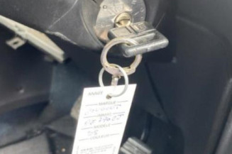 Etrier avant droit (freinage) PEUGEOT 205