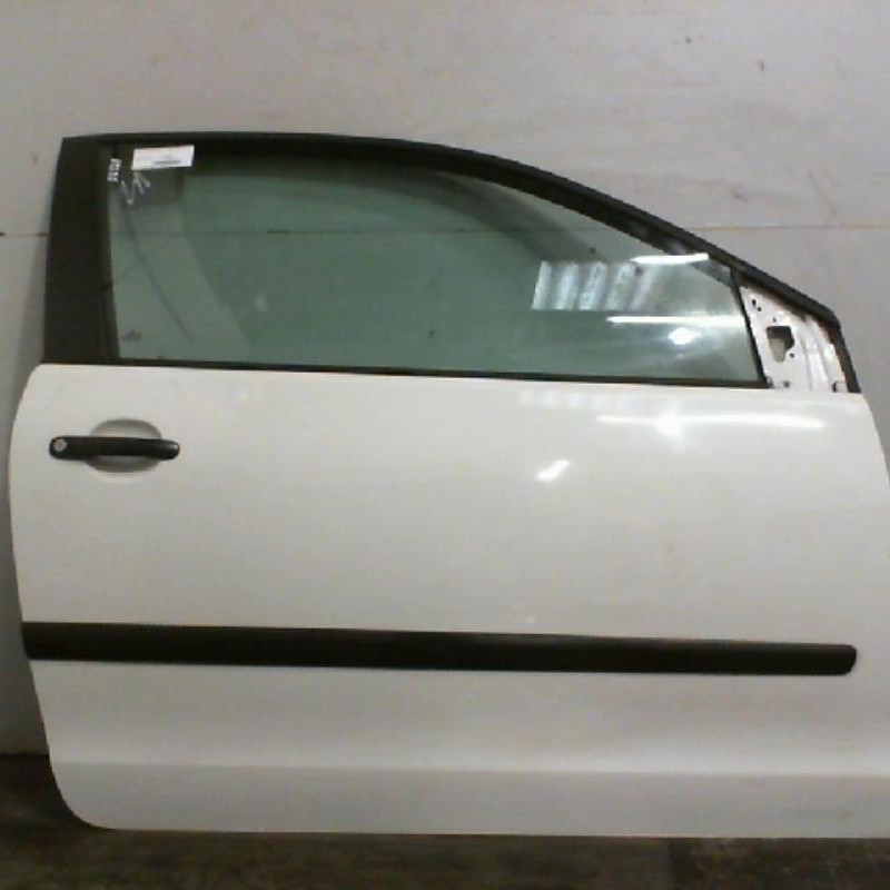 Porte avant droit VOLKSWAGEN POLO 4 Photo n°1