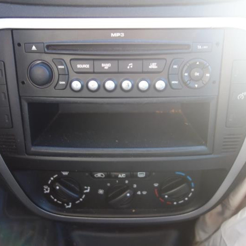 Porte avant droit CITROEN C3 1 Photo n°8