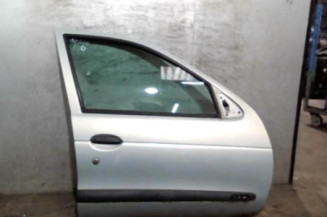 Porte avant droit RENAULT MEGANE 1 Photo n°1