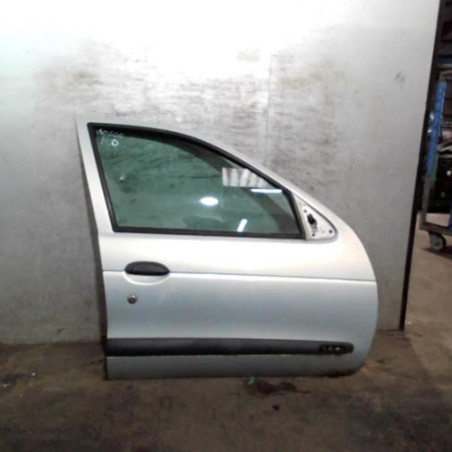 Porte avant droit RENAULT MEGANE 1 Photo n°1