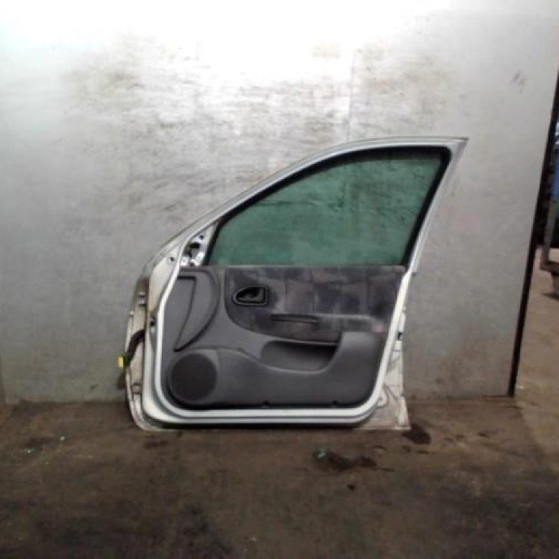 Porte avant droit RENAULT MEGANE 1 Photo n°2