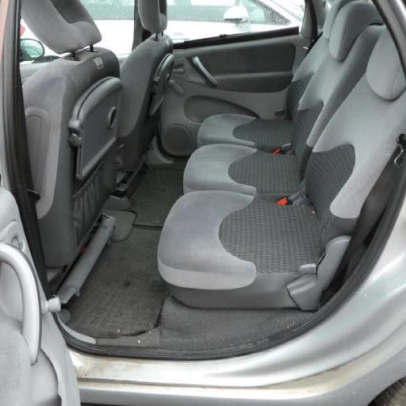 Aile avant droit CITROEN XSARA PICASSO Photo n°11