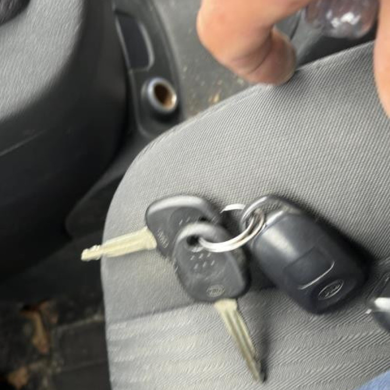 Porte avant droit KIA CARENS 3 Photo n°17