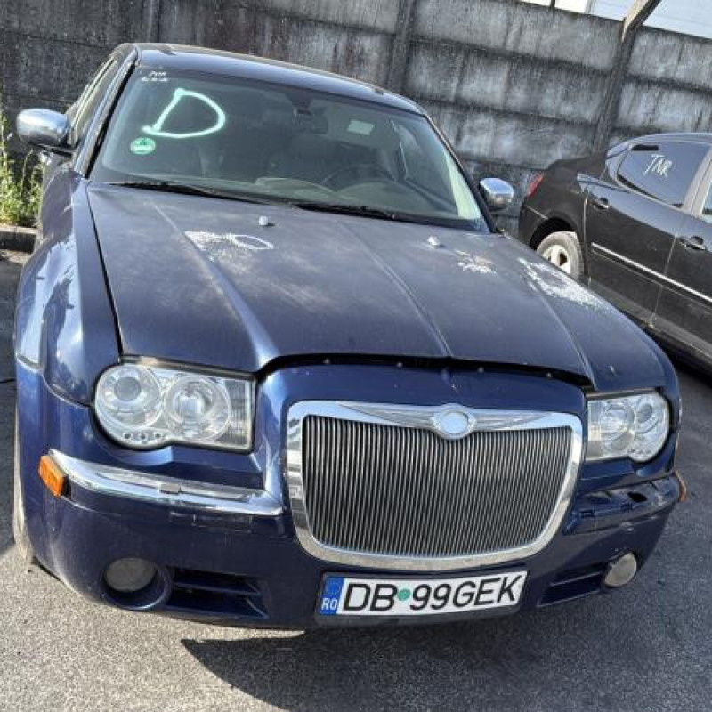Porte avant gauche CHRYSLER 300C Photo n°16