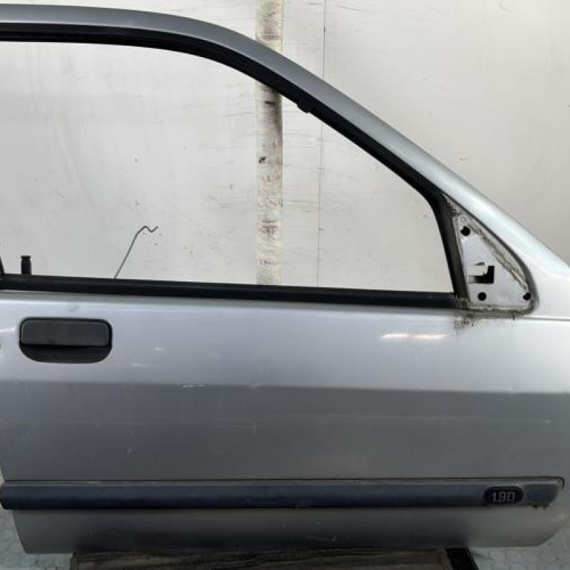 Porte avant droit RENAULT CLIO 1 Photo n°1