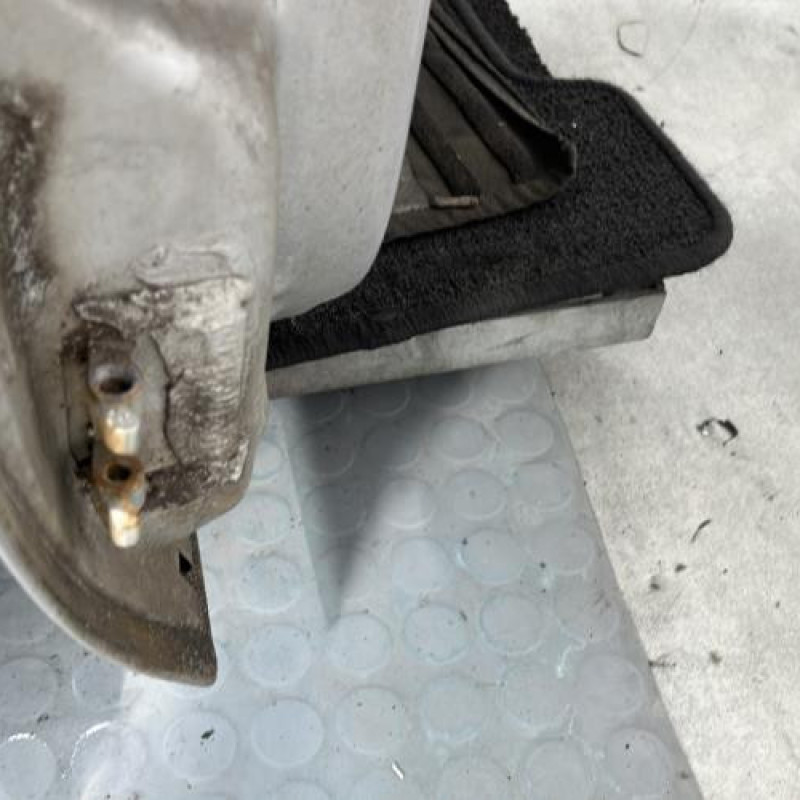 Porte avant droit RENAULT CLIO 1 Photo n°4