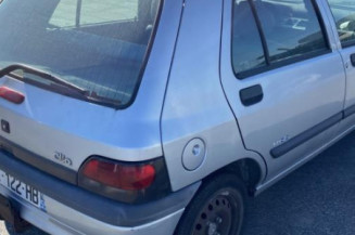 Porte avant droit RENAULT CLIO 1