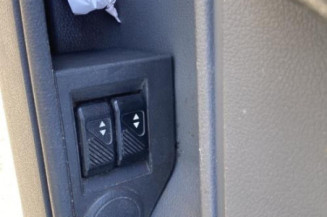 Porte avant droit RENAULT CLIO 1