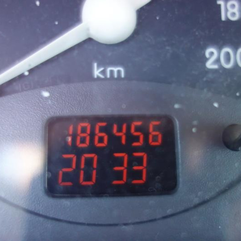 Renfort pare choc avant (traverse) RENAULT CLIO 2 Photo n°10