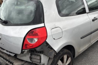 Aile avant droit RENAULT CLIO 3