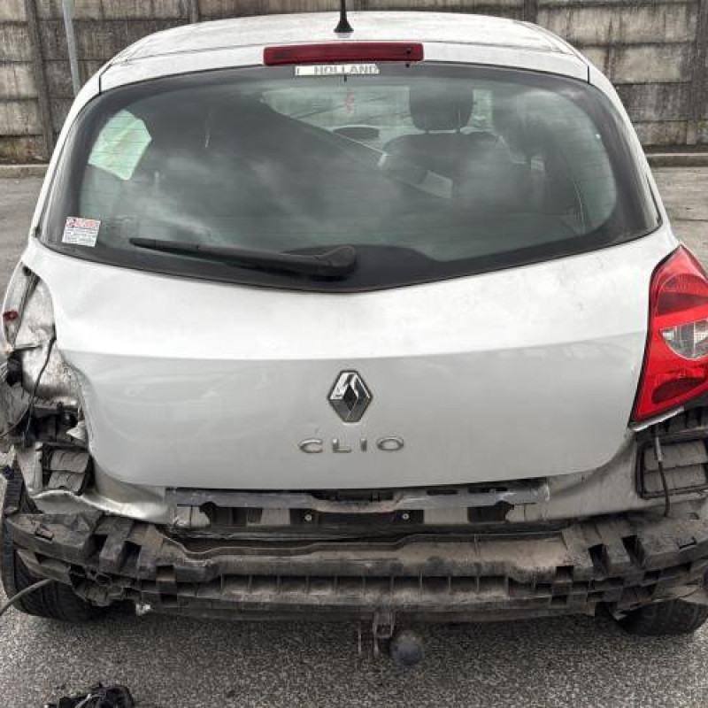 Aile avant droit RENAULT CLIO 3 Photo n°10