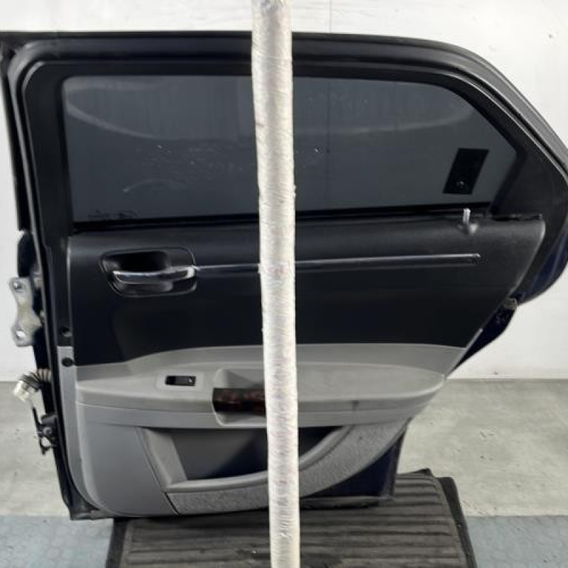 Porte arriere droit CHRYSLER 300C Photo n°6