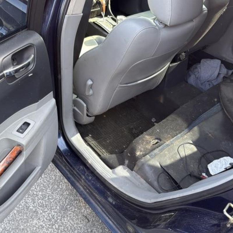 Porte arriere droit CHRYSLER 300C Photo n°20